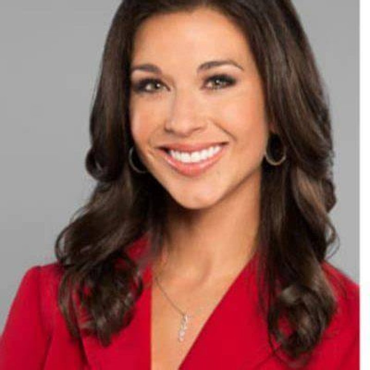 Ana Cabrera Bio, Wiki, Age, Family, Husband, CNN, Neck, Salary and Net