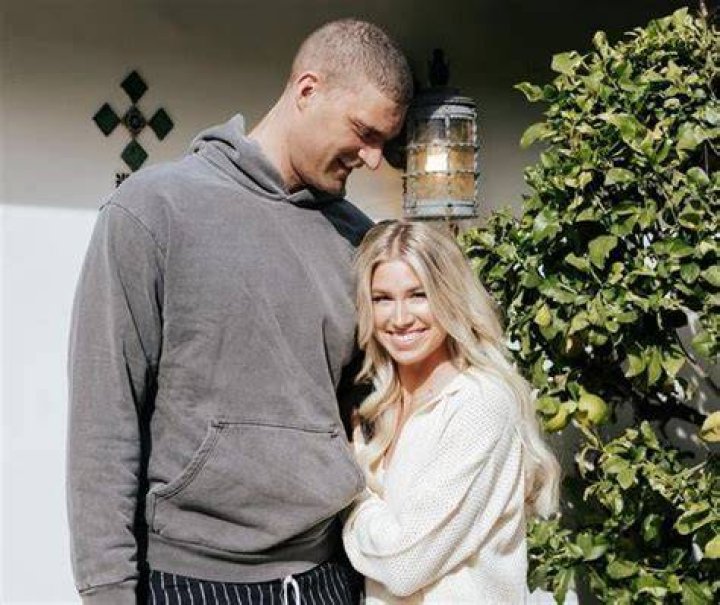 Brook Lopez Wife Is He Married To Hailee Nicole?