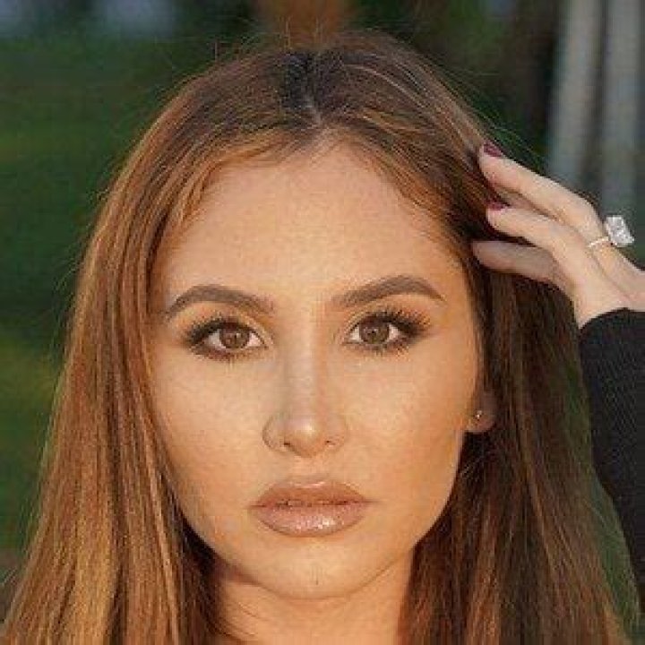 Catherine Paiz, Bio, Wiki, Age, Height, Family, Husband, Children