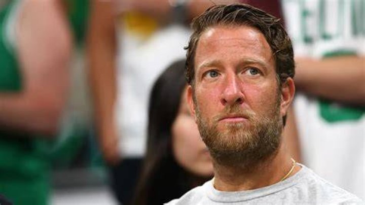 Dave Portnoy Net Worth [2023 Update] Lifestyle & Houses