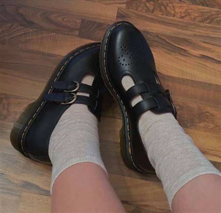 doc martens mary janes Fashion, Vintage outfits, Mary janes outfit
