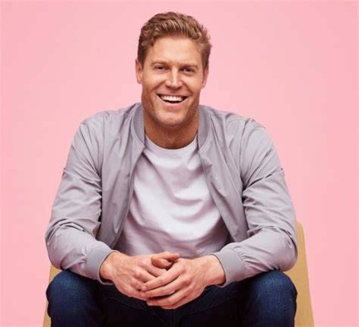 Dr Chris Brown tends to rumoured girlfriend Liv Phyland WHO Magazine