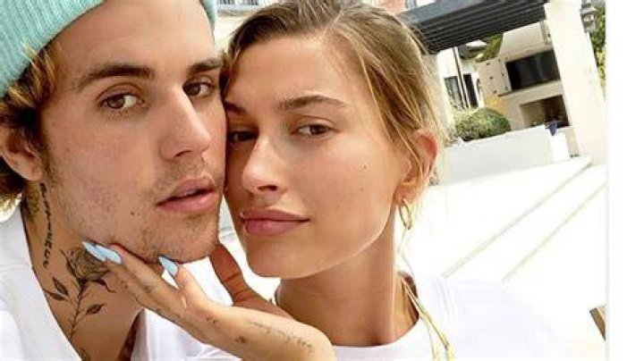 Hailey Baldwin Shares Pics of Her Mom, Rejecting Plastic Surgery Claims
