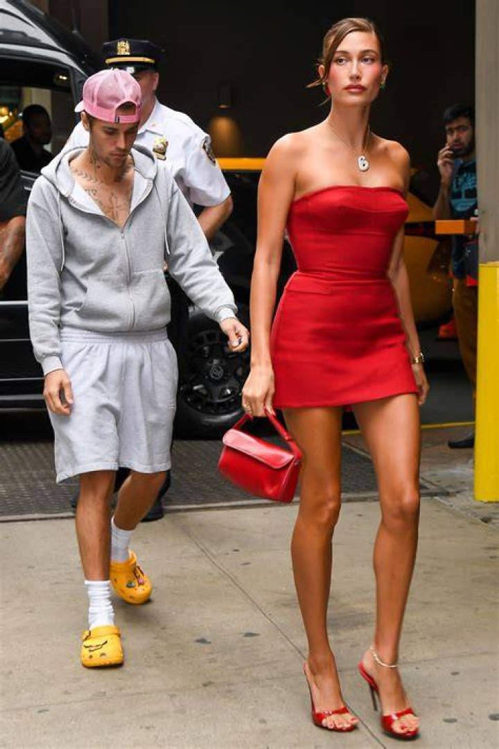 Hailey Bieber Wears Her &lsquo;B&rsquo; Necklace While on Romantic Stroll with