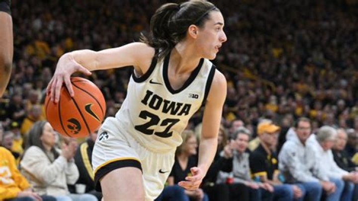Iowa Women&rsquo;s Basketball Hawkeyes&rsquo; Caitlin Clark Named Big Ten Player