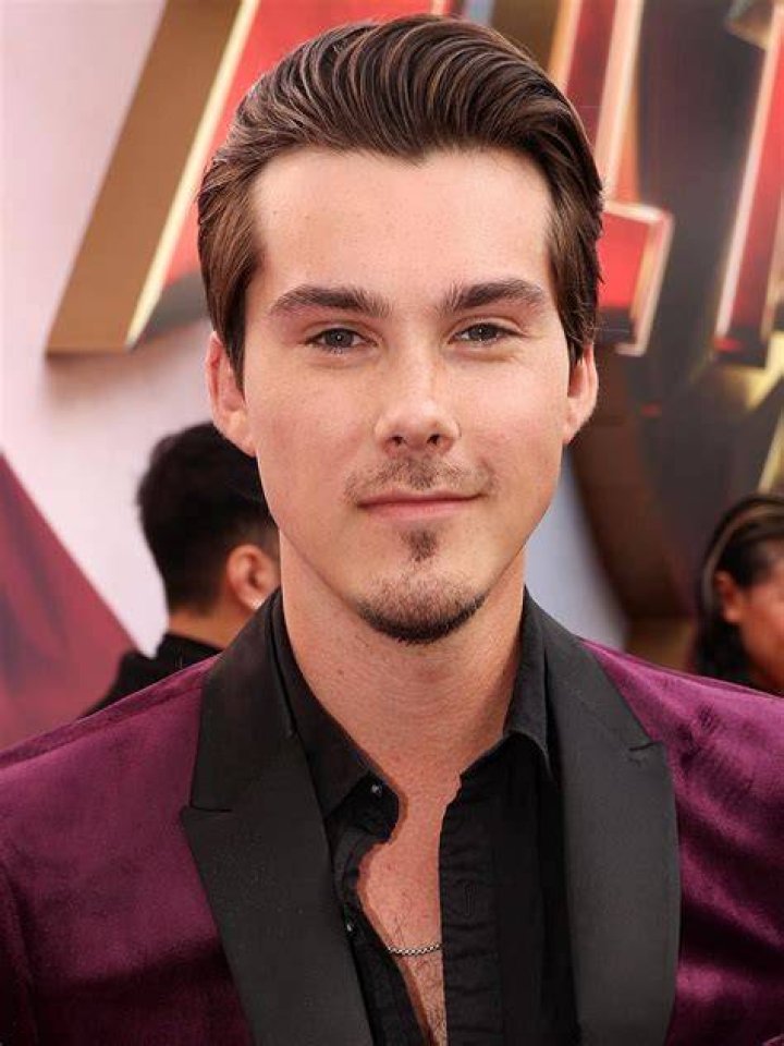 Jeremy Shada Gr&ouml;&szlig;e, Gewicht, Alter, K&ouml;rperstatistik