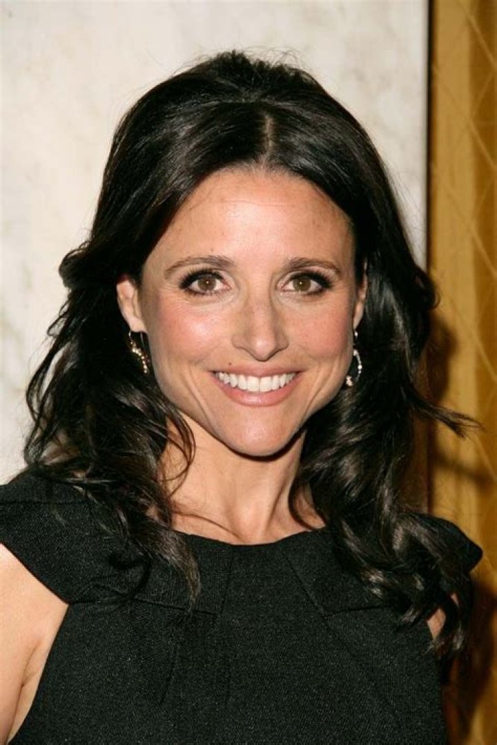 Julia Louis Dreyfus Overall Net Worth