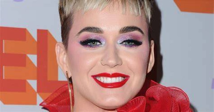 Katy Perry Talks About Makeup and Dating POPSUGAR Beauty UK