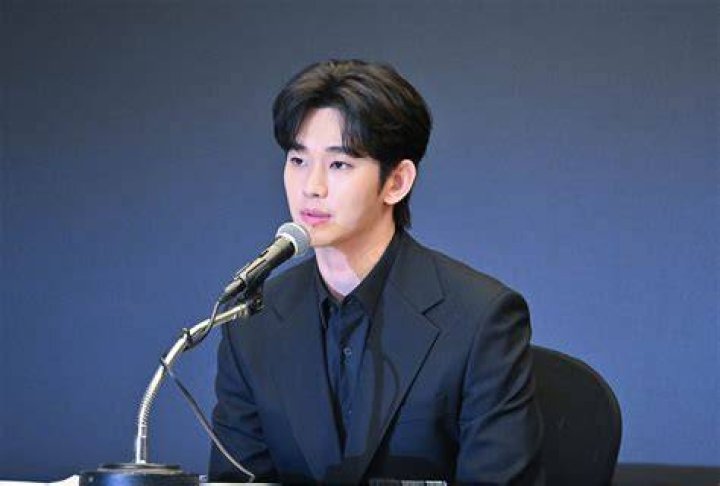 Kim Soo Hyun Dating History From Idols to KDrama StarsHere&rsquo;s the