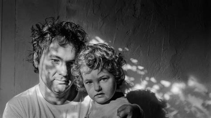 Larry Fink, Whose Photographs Were &lsquo;Political, Not Polemical,&rsquo; Dies at