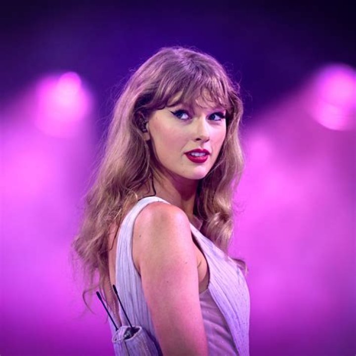 Learning about Taylor Swift's mother's life, FAN were amazed to