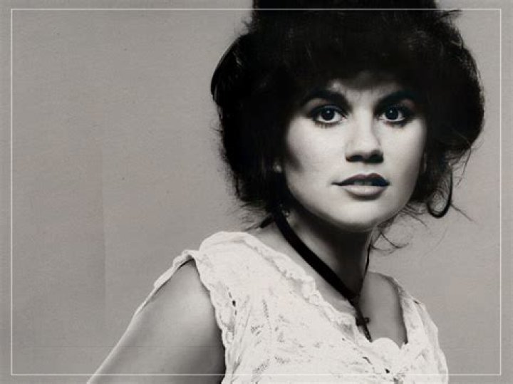 Linda Ronstadt r/ClassicCountry