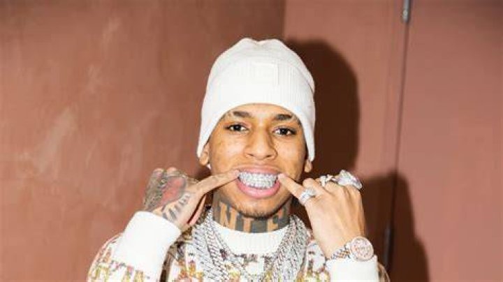 NLE Choppa Implies He&rsquo;d Have a Threesome With Saweetie and His