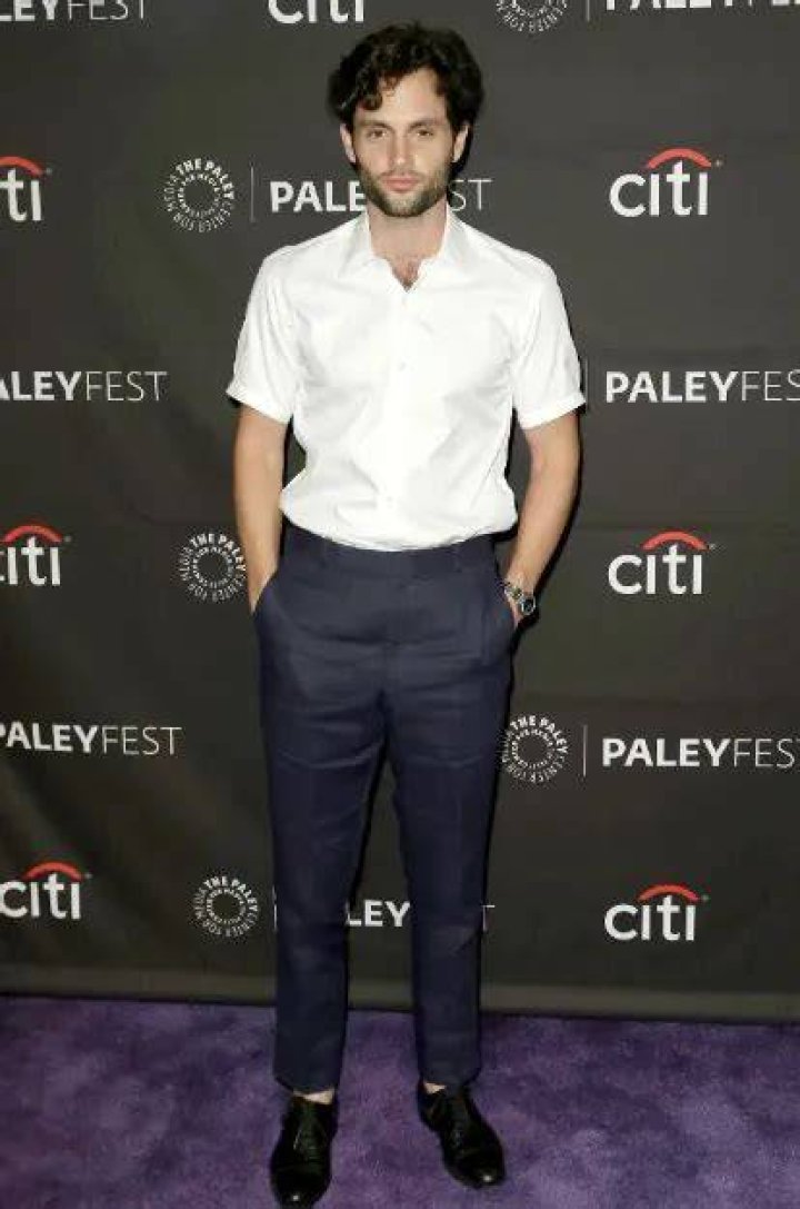 Penn Badgley height How tall is the You actor?