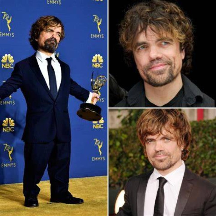 Peter Dinklage i jego c&oacute;rka na hulajnodze Demotywatory.pl