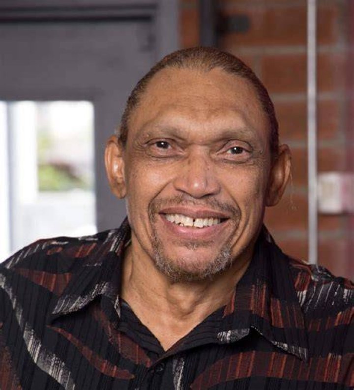 Picture of Hawthorne James