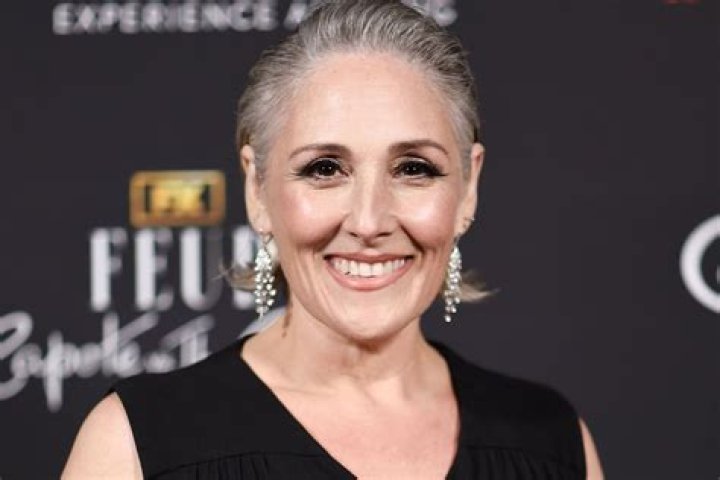 Ricki Lake 2024 Fianc&eacute;, net worth, tattoos, smoking & body