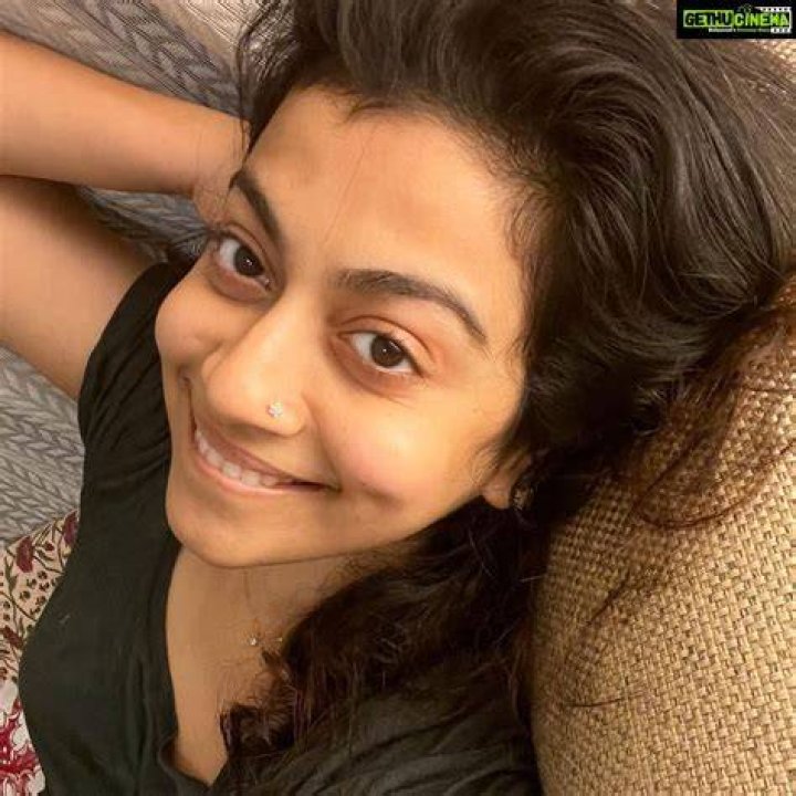 Shruti Ramachandran Instagram styledbyammu keepitstylish_by_ammu