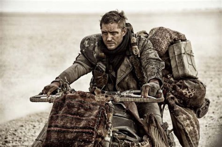 Tom Hardy's wife Charlotte Riley pregnant at Legend premiere Daily
