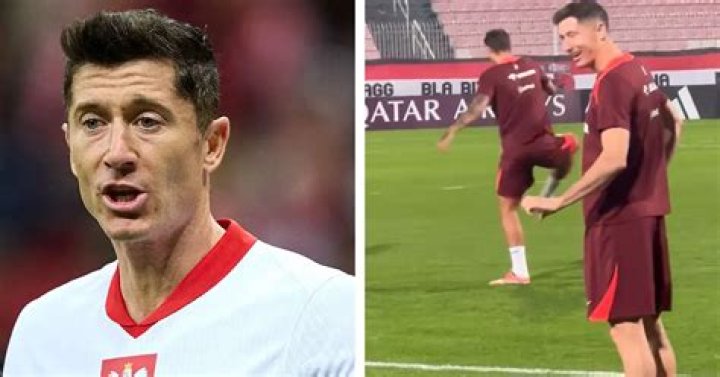 &Uuml;bergl&uuml;cklich Kicker Robert Lewandowski zeigt seine Familie