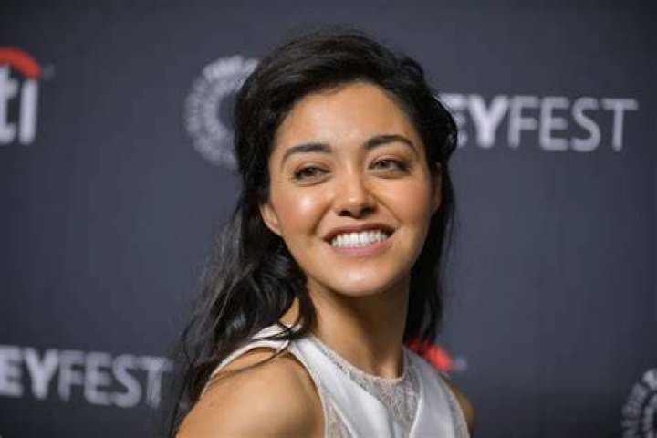Yasmine Albustami Biography, Height, Weight, Age, Movies, Husband